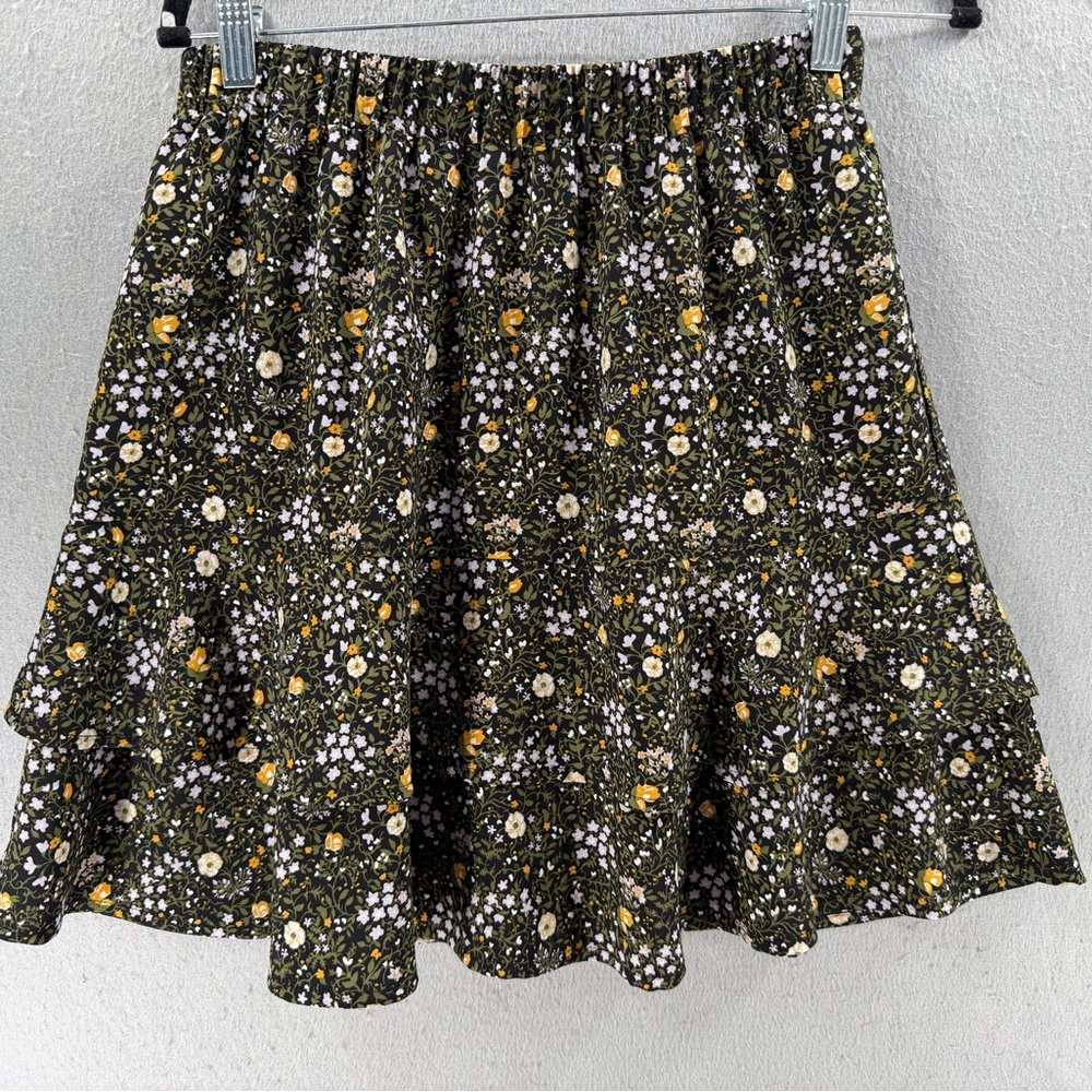 Loft Flutter Mini Skirt Womens Size SP Petite Black Tiered Ditsy Cottagecore